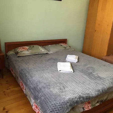 Chalé Usadba Bilya Richky Skole