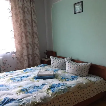 Chalé Usadba Bilya Richky Skole